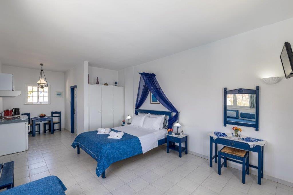 Sea View Studios Finikas  Bagian luar foto